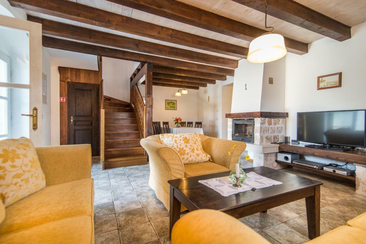 Villa Maruka Supetar Buitenkant foto